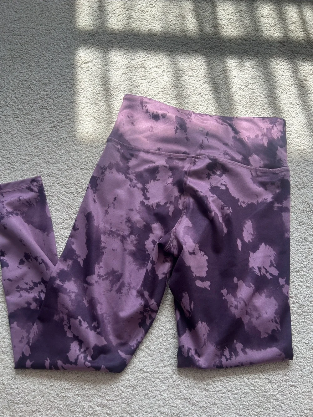 Womens Purple Marble Patterned Active Leggings